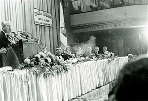 Image description is not available for 1969.071